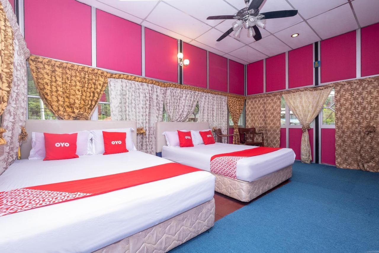 OYO 89984 Noris Wang Homestay Lumut Bagian luar foto